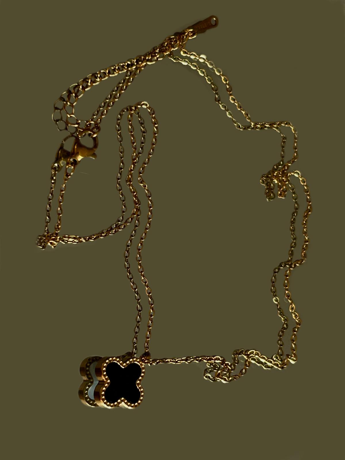 ČETRLAPU ĀBOLIŅA CLOVER KAKLAROTA ( 2in1 krāsa balta / melna )